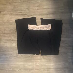 SHEIN Black and Pink Wide Leg Jumpsuit with Modern Silhouette